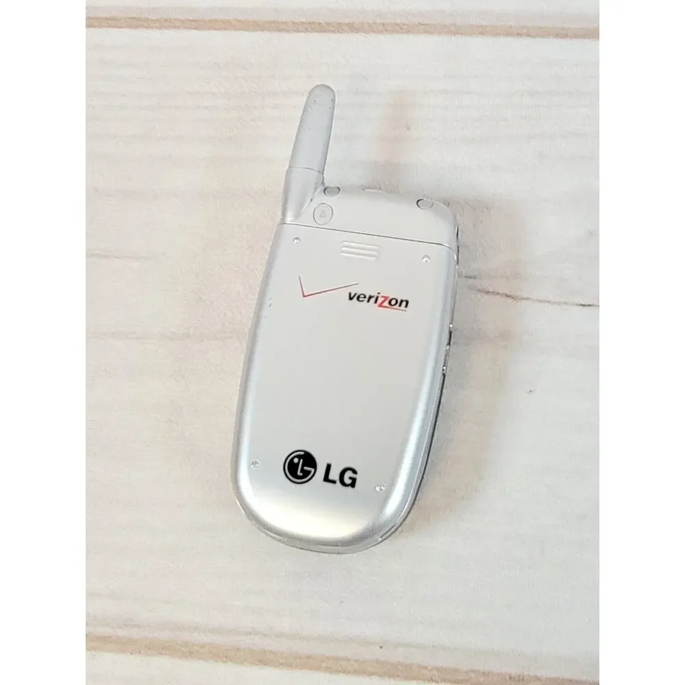 LG VX5300 - VERIZON Grey And Silver Flip Phone Cell Phone Untested